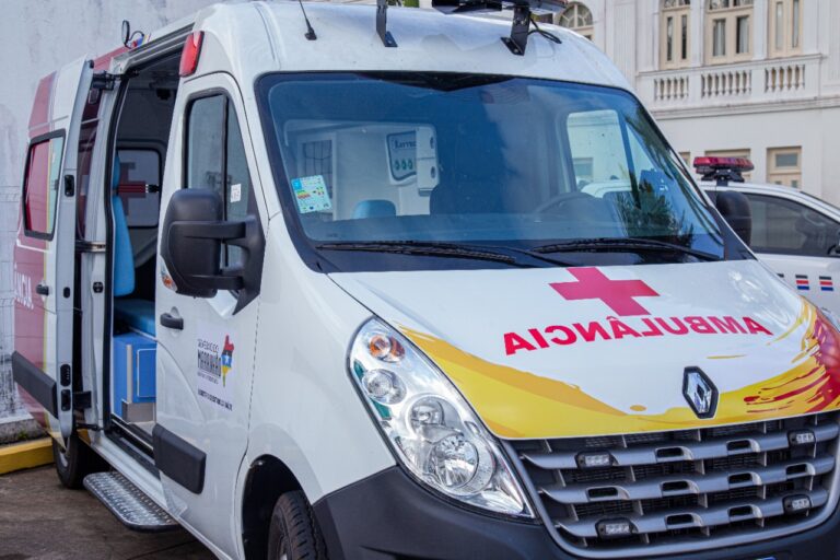 Governo realiza entrega de ambulância e anuncia pacote de ações para o município de Alto Parnaíba
