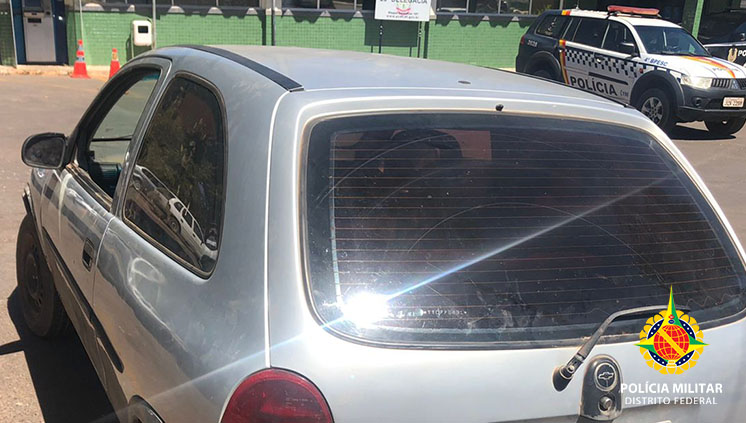 Policiais recuperam carro que havia sido furtado em março