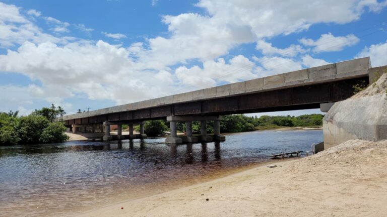 Ponte sobre o Rio Alegre acabou com o sofrimento de muita gente, diz moradora de Santo Amaro