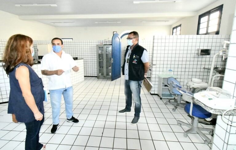 Vigilância Sanitária vistoria escolas da rede pública estadual com foco no combate à Covid-19