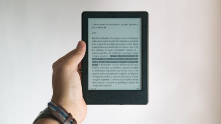 Kindle está com desconto especial na Amazon Book Friday; confira as ofertas