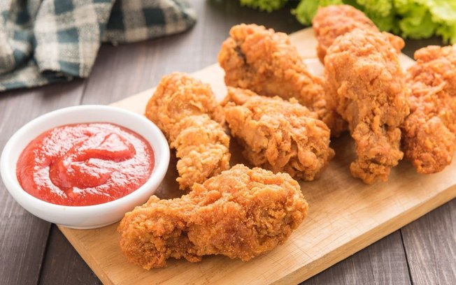 7 receitas de frango frito para petiscar
