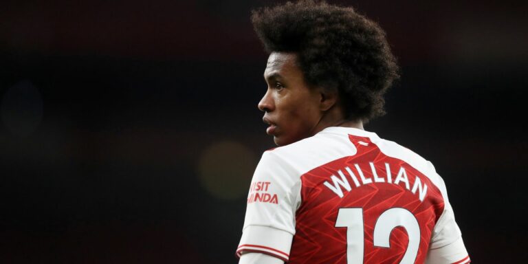 Willian deixa o Arsenal e fecha com Corinthians