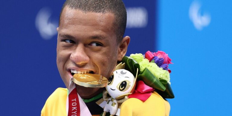 Gabrielzinho garante 2º ouro na Paralimpíada, agora nos 50m costas