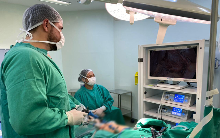 Cirurgias por videolaparoscopia são maioria no HRSC, somando cerca de 500 procedimentos