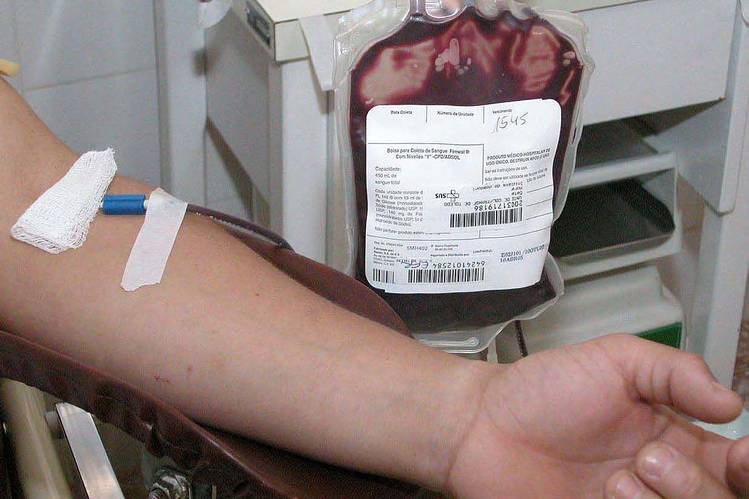 Secretaria da Saúde mobiliza servidores para doar sangue no local de trabalho