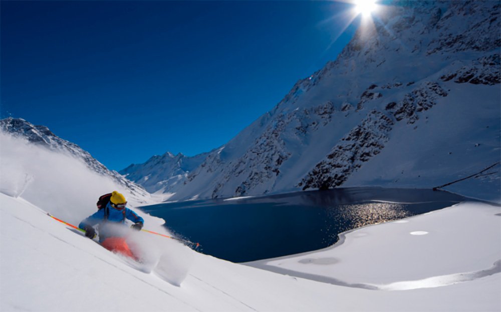 A estação de esqui Portillo fica a 164 km de Santiago, no Chile . Foto: Divulgação