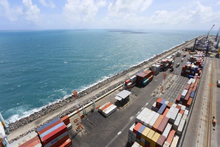 Porto do Pecém supera a marca de 2 milhões de toneladas movimentadas num único mês e bate novo recorde
