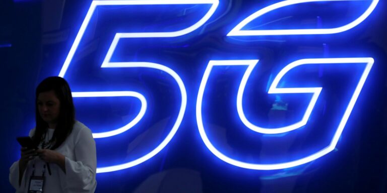 Anatel adia conclusão sobre edital do 5G