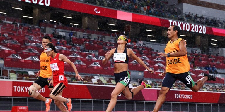 Paralimpíada: Brasil conquista pódio duplo nos 200 metros feminino T11