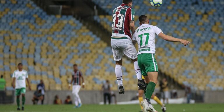 Brasileiro: Chapecoense recebe Fluminense na Arena Condá