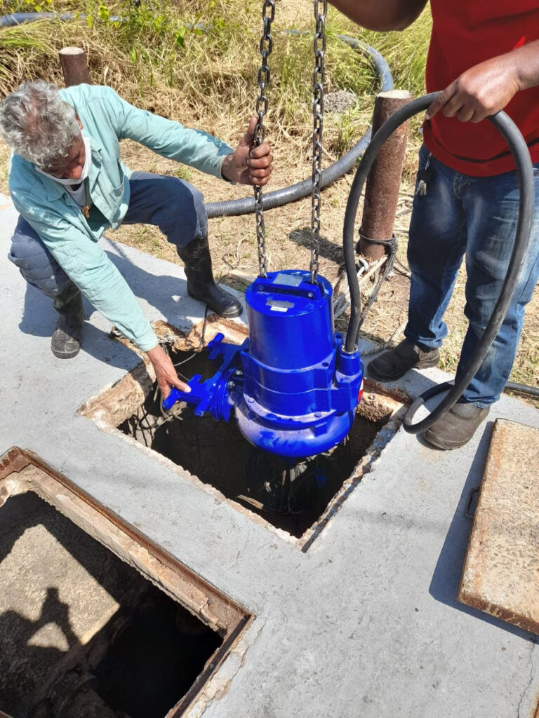 CAEMA instala nova bomba submersível e melhora o tratamento de esgoto sanitário no Calhau