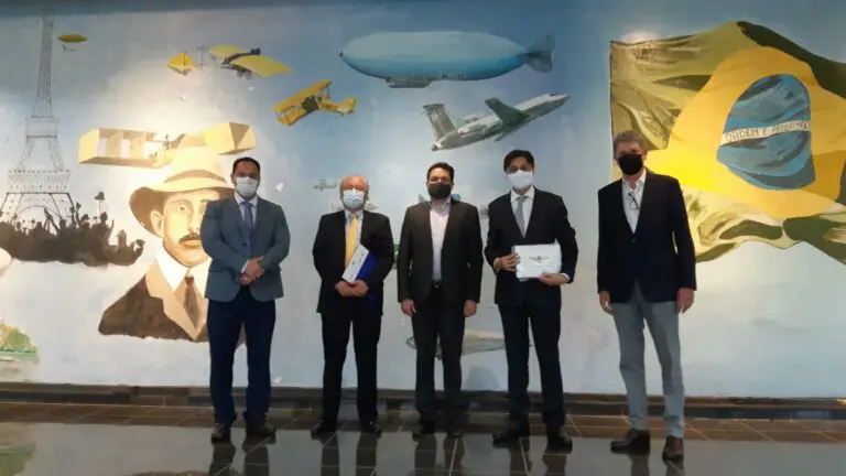 Cegás discute parceria com ITA, UFC e Embraer para uso do hidrogênio verde em combustível de aviação