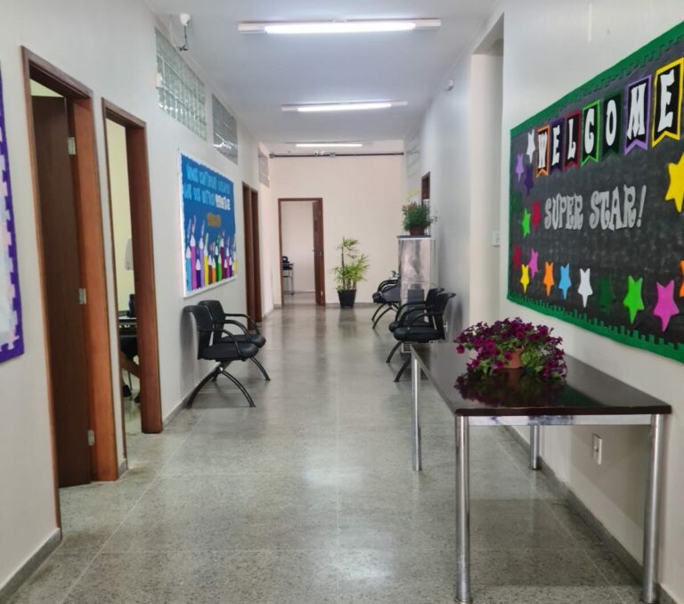 Centro Interescolar de Línguas de Samambaia ganha ampliação e reforma