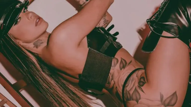 Mirella coloca o “bumbum pra jogo” em novo clipe e leva fãs à loucura: “Senta firme”