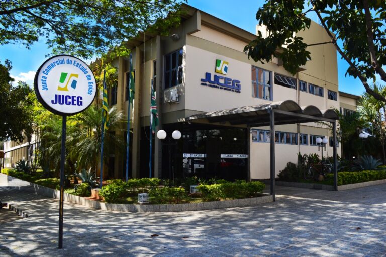 Goiás bate recorde em abertura de empresas