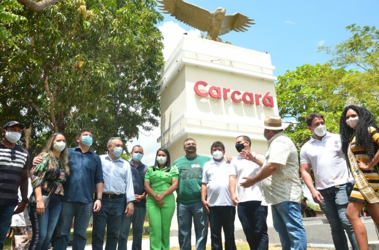 Governador Flávio Dino inaugura parque em Pedreiras em homenagem à João do Vale