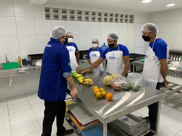 Governo do Ceará e Senai realizam cursos de qualificação para colaboradores e beneficiados do Mais Nutrição