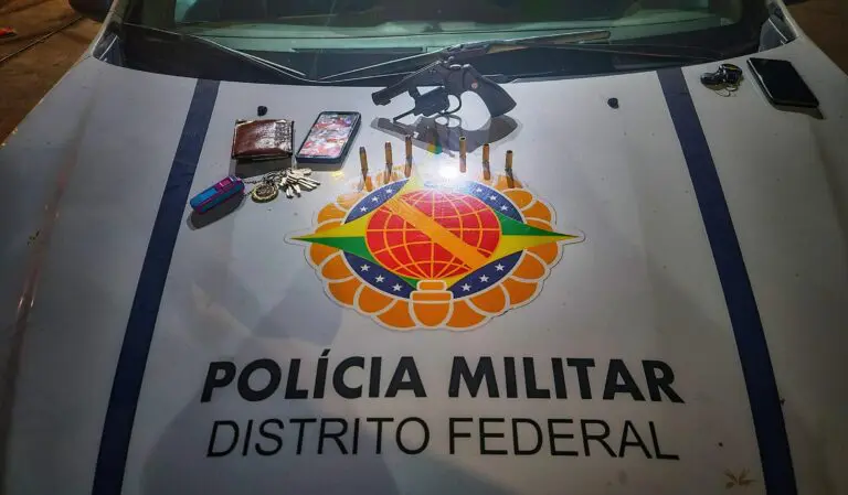 Homem é flagrado com arma de fogo em Ceilândia