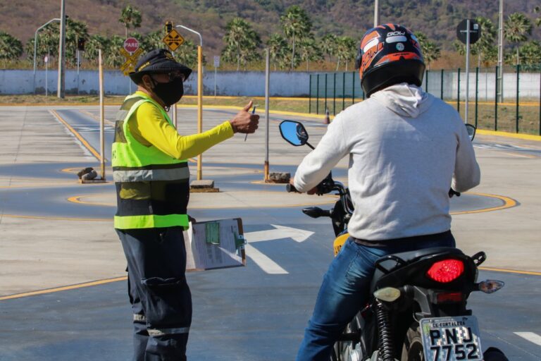 Detran-CE realiza preparativos para retomada do programa CNH Popular