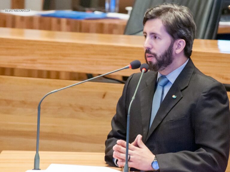 Leandro Grass: um deputado apagado de um único mandato.