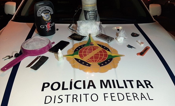 PMDF prende traficante com meio quilo de cocaína em Taguatinga