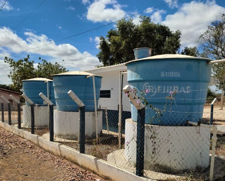 CAR ajuda a levar água potável de qualidade para 60 mil famílias no semiárido baiano