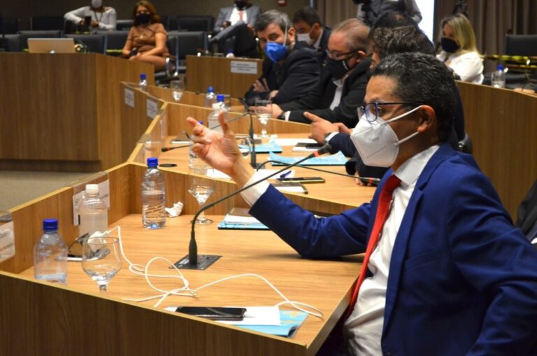 Secretário de Estado da Saúde participa da 9ª Reunião da Comissão Intergestores Tripartite, em Brasília