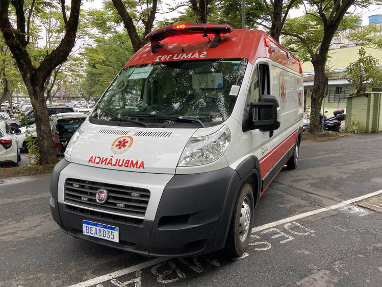 Estado entrega ambulância para reforçar os serviços do Samu em Adrianópolis
