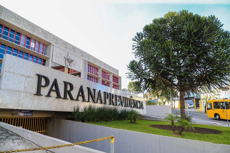 Governo do Paraná propõe regime de previdência complementar para aposentadorias