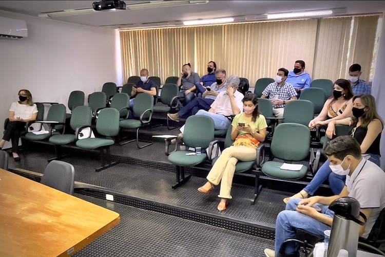 DER/PR discute trabalho e planejamento com escritórios de Londrina e Maringá