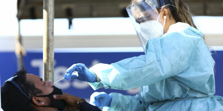 Brasil tem 692 mortes e 21,8 mil novos casos de covid-19 em 24 horas