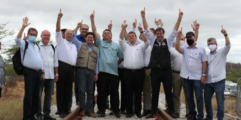 Presidente participa da assinatura de concessão da ferrovia na Bahia