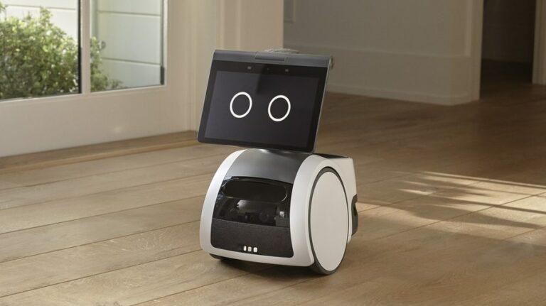 Amazon lança Astro, robô que é uma Alexa com rodas; conheça