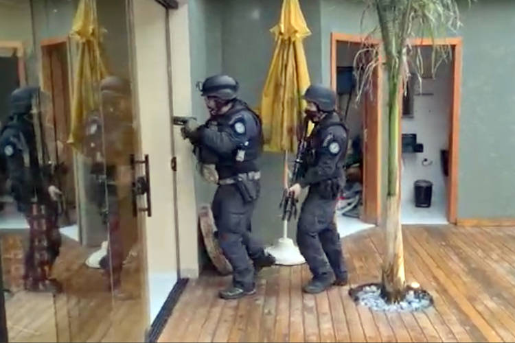 Polícia Civil prende 17 integrantes do crime organizado em Paranaguá e Matinhos