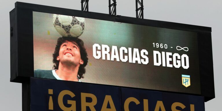 Barcelona disputará amistoso com Boca Juniors em homenagem a Maradona