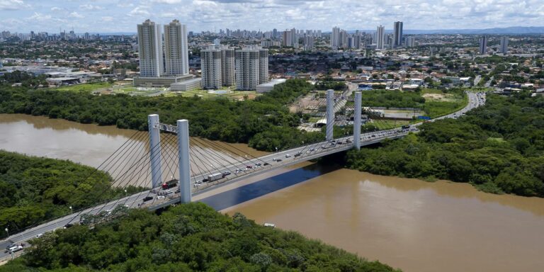 Prefeito de Cuiabá é afastado por denúncia da Procuradoria-Geral