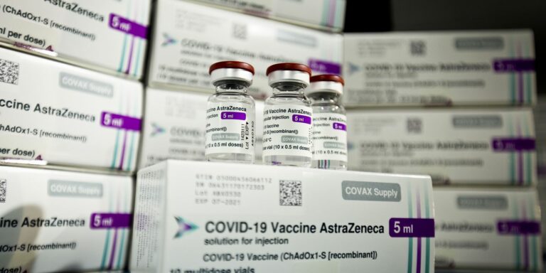 Fiocruz entrega cerca de 4 milhões de doses da vacina de covid-19