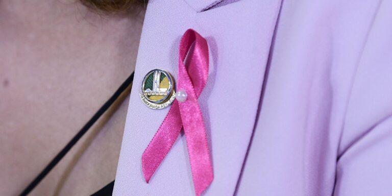 Senado quer mais acesso a diagnóstico e tratamento do câncer de mama