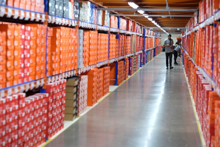 Alta demanda por materiais esportivos movimenta indústrias do setor de e-commerce em Minas Gerais