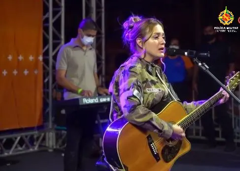 Cabo Dayane da Polícia Militar é finalista de festival de música