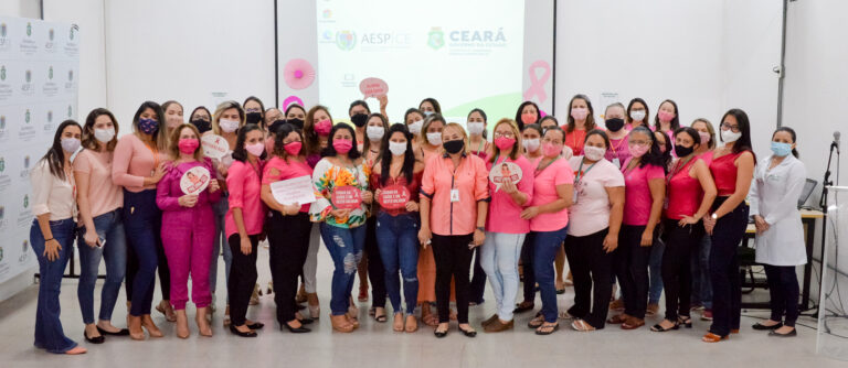 Colaboradoras da Aesp participam de palestra sobre  prevenção ao câncer de mama