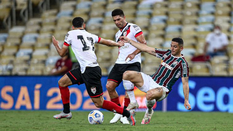 Flu e Dragão não saem do zero no Rio
