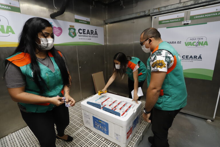 Com mais de 10 milhões de doses aplicadas, Ceará recebe 112 mil doses da AstraZeneca