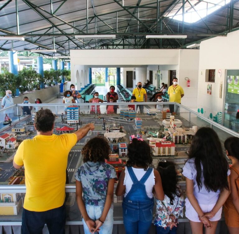 Crianças de instituições beneficentes voltam a visitar a Escola de Trânsito do Detran-CE