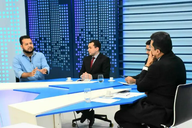Durante entrevista, secretário Clayton Noleto destaca desenvolvimento do Maranhão em infraestrutura