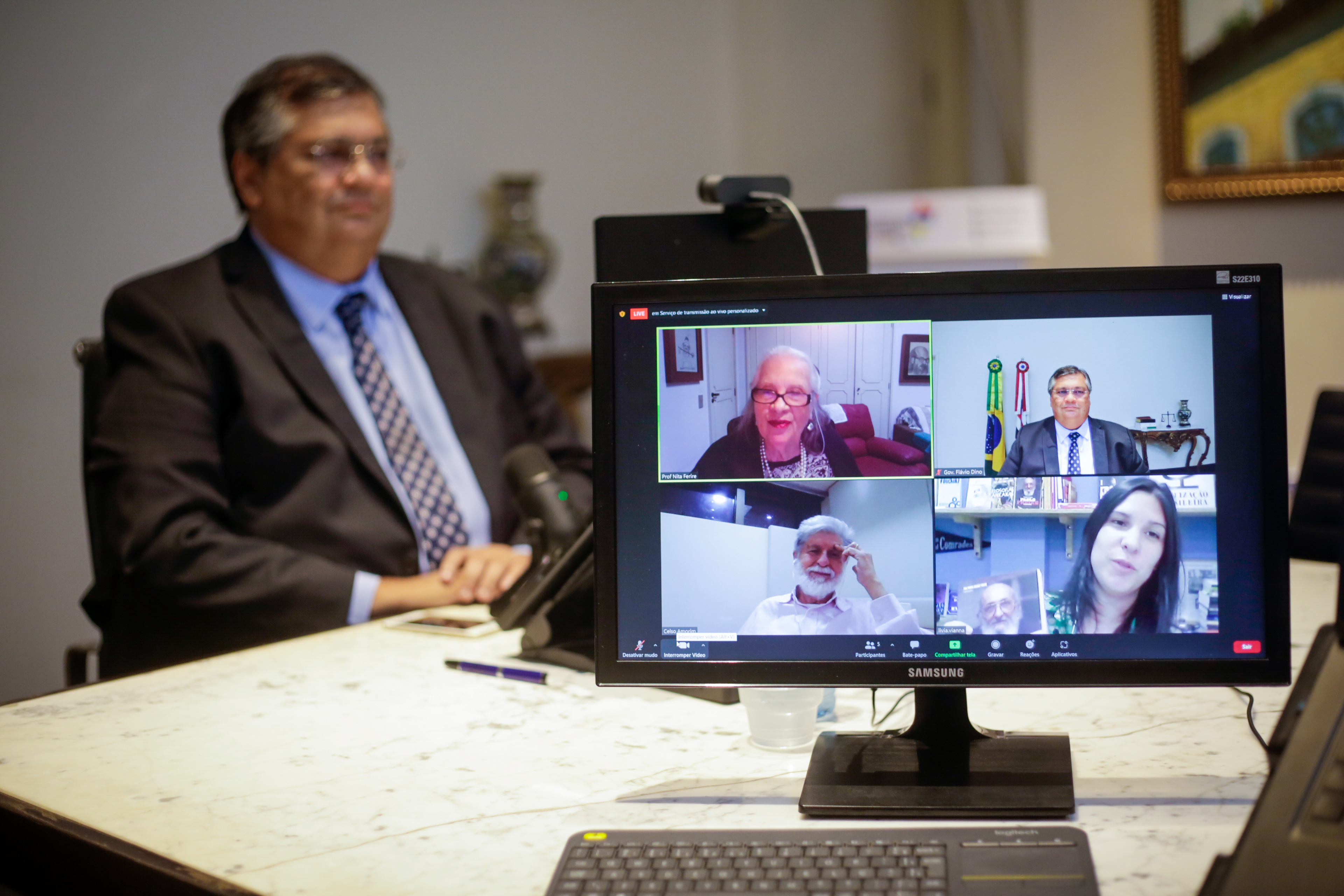 Flávio Dino foi um dos participantes da videoconferência que marcou o lançamento do livro 'Testamento da presença de Paulo Freire: o educador brasileiro' (Foto: Brunno Carvalho)