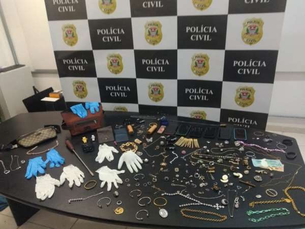 Foragidos da Justiça cearense por furtos a imóveis de alto padrão são presos em ação da PC-CE e PCSP