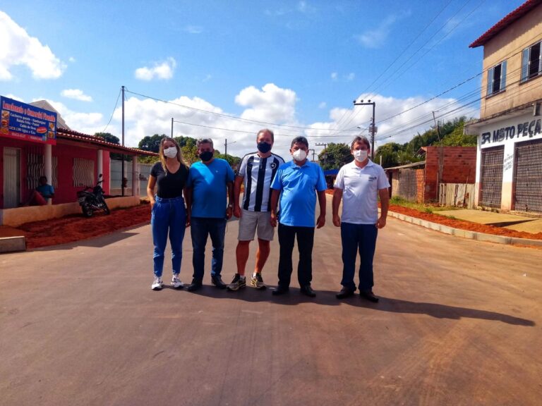Governo do Estado vistoria obra de pavimentação entre os municípios de Raposa e Paço do Lumiar