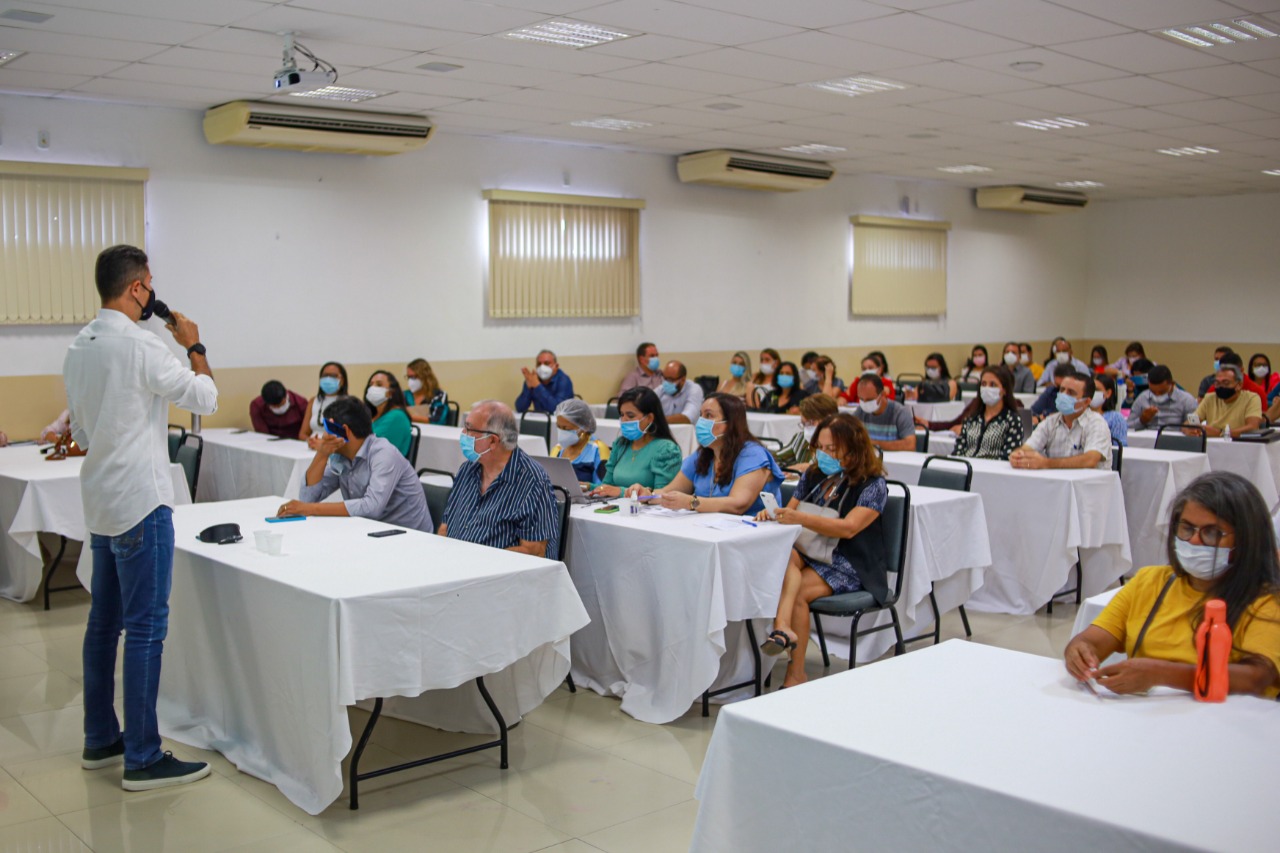 Reunião de planejamento de ações de saúde na Macrorregião Sul (Foto: Rogério Sousa)
